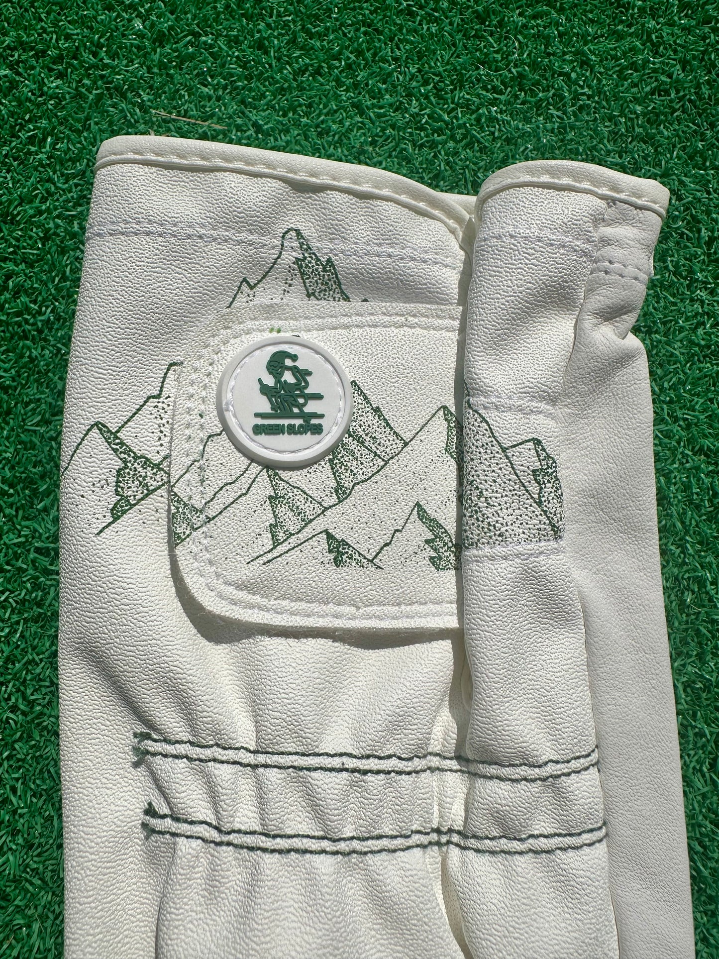 Green Slopes Golf Glove *MISPRINT*